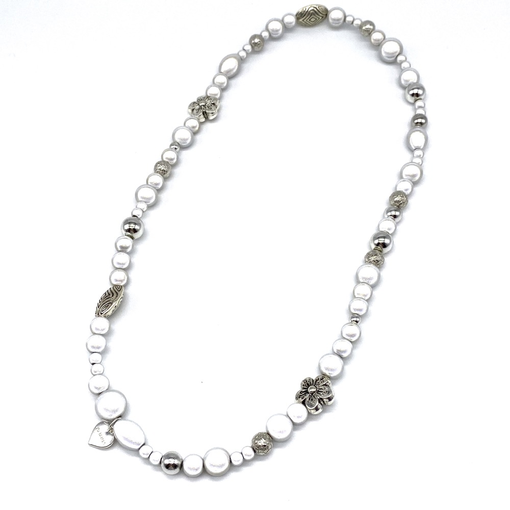 White Vintage Medium Necklace