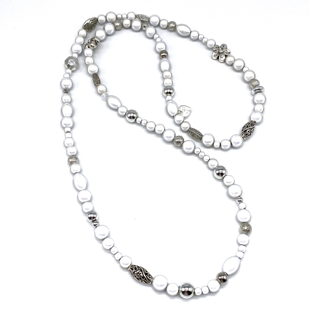 White Vintage Long Detailed Necklace
